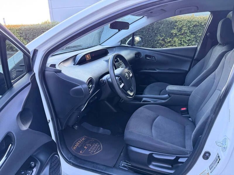 2016 Toyota Prius Two