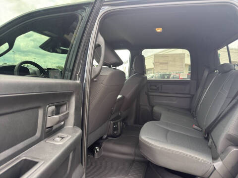 2026 RAM 2500 Black Express