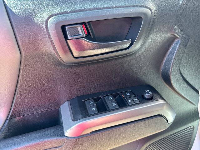 2022 Toyota Tacoma SR5