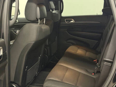 2020 Jeep Grand Cherokee Laredo E