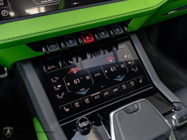 2025 Lamborghini Urus SE