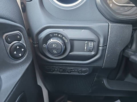 2026 Jeep Gladiator Sahara