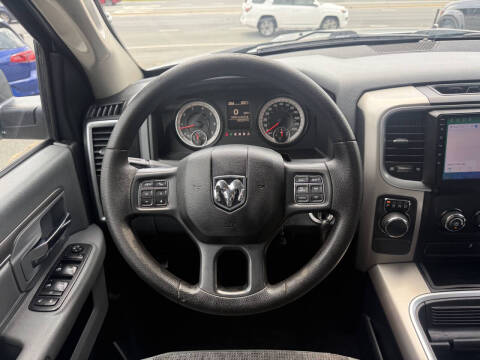 2017 RAM 1500 SLT