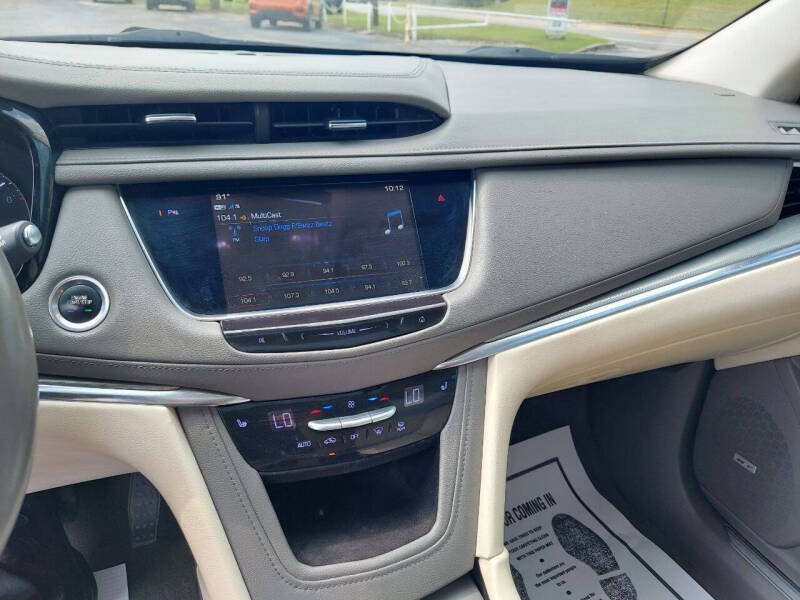 2018 Cadillac XT5 Luxury