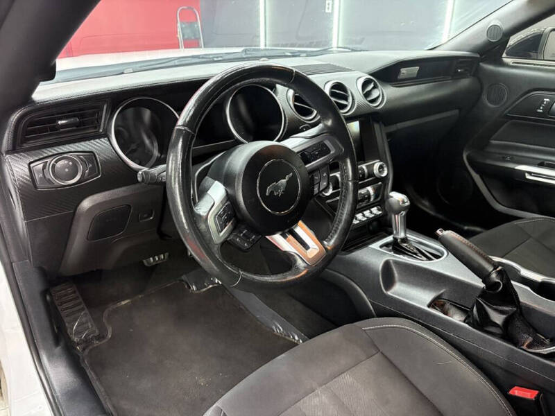 2021 Ford Mustang