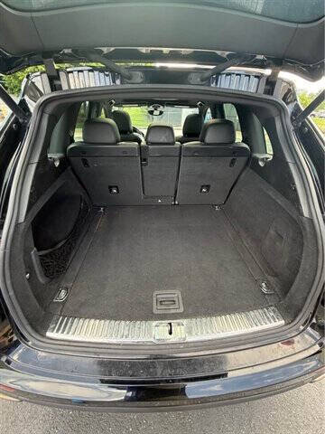 2017 Porsche Cayenne Platinum Edition