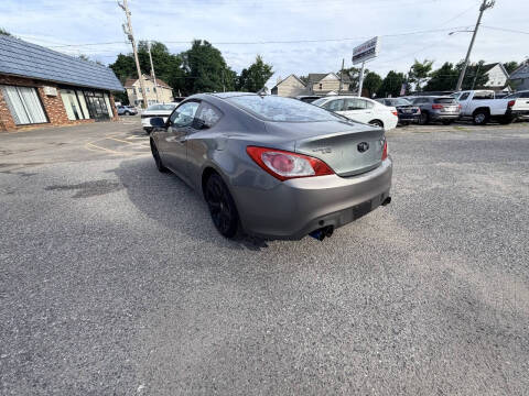 2010 Hyundai Genesis Coupe 2.0T