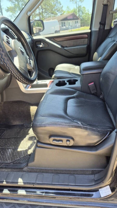 2010 Nissan Pathfinder LE