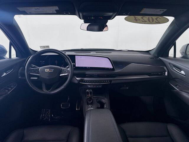 2024 Cadillac XT4 Sport