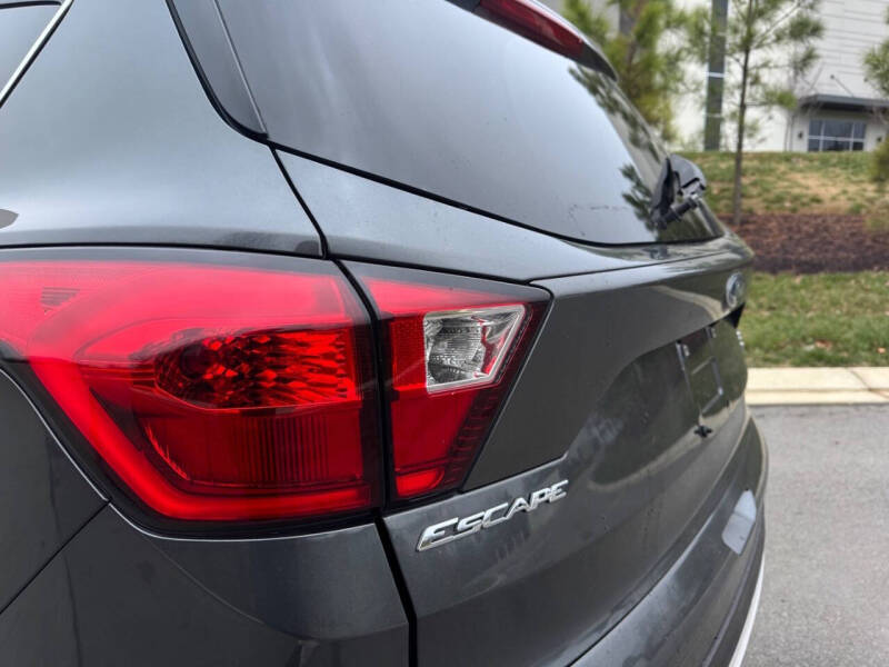 2019 Ford Escape SEL