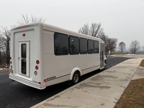 2020 Ford Shuttle Bus