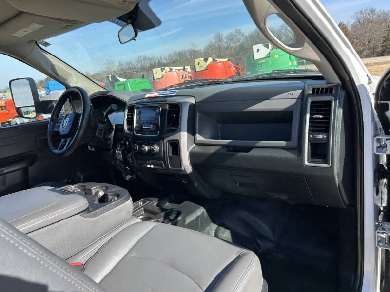 2016 RAM 5500 4WD W/Articulating Bucket
