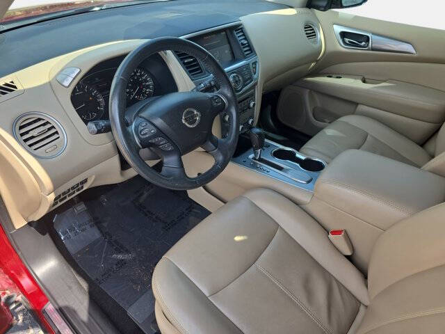 2017 Nissan Pathfinder SL