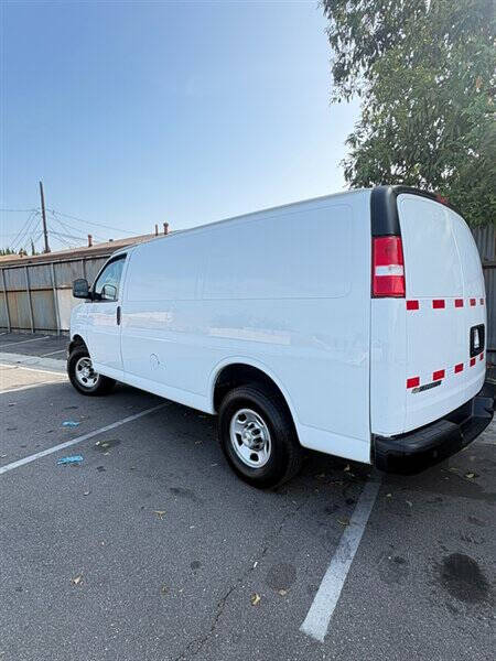 2021 Chevrolet Express 2500