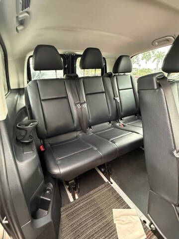 2017 Mercedes-Benz Metris Passenger