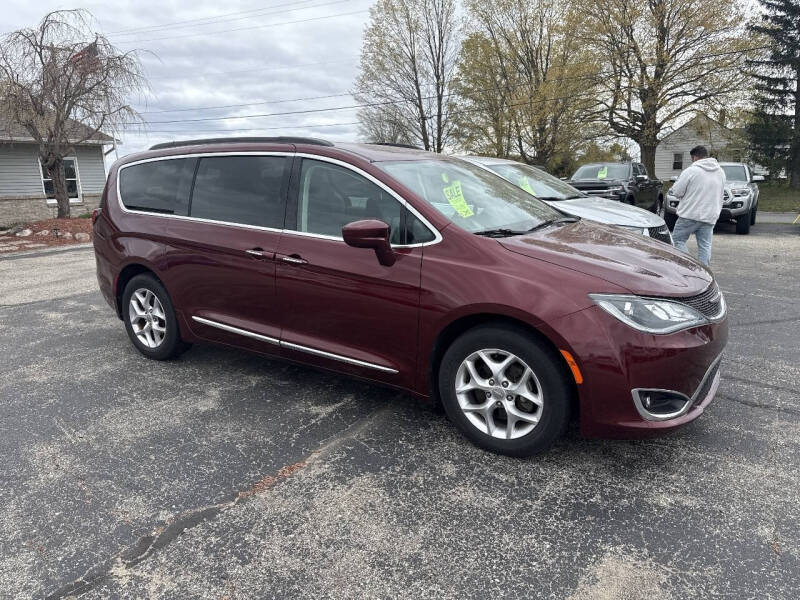 2017 Chrysler Pacifica Touring-L