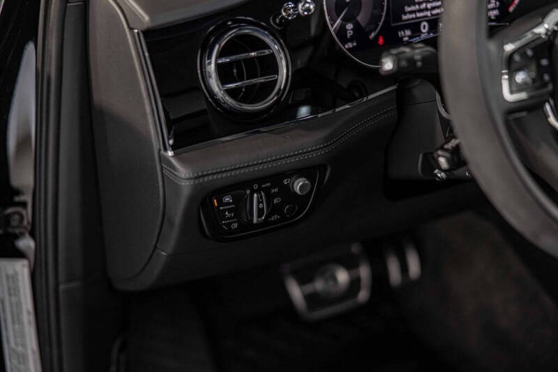 2022 Bentley Bentayga S V8