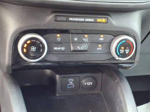 2022 Ford Escape SE