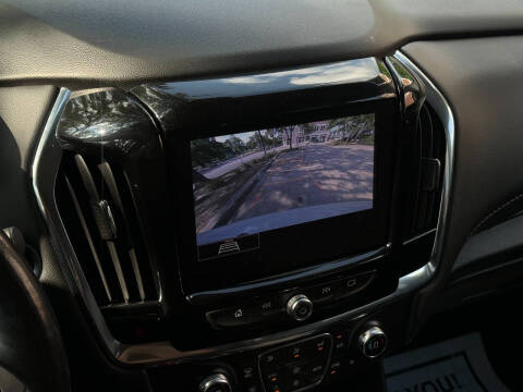 2021 Chevrolet Traverse LT Leather