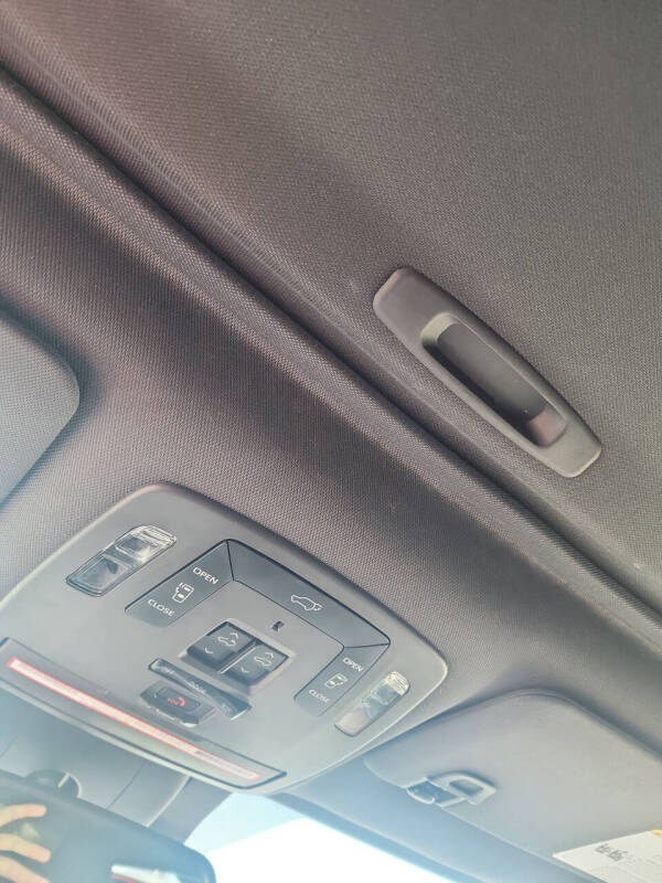 2024 Toyota Sienna Platinum 7-Passenger