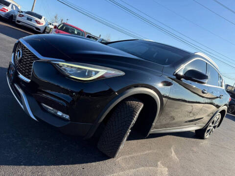 2018 Infiniti QX30 Premium