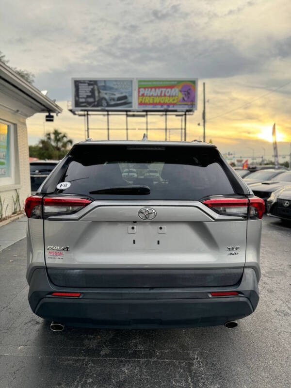 2019 Toyota RAV4 XLE