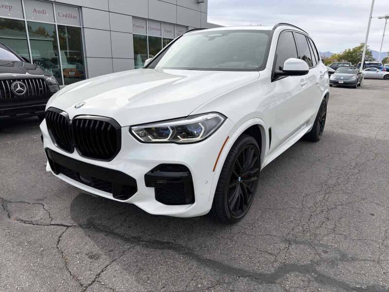 2022 BMW X5 M50i