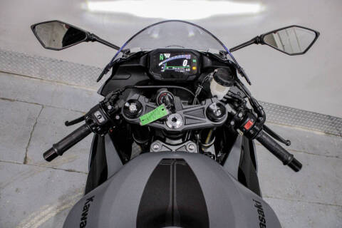 2025 Kawasaki Ninja ZX-6R ABS KRT Edition