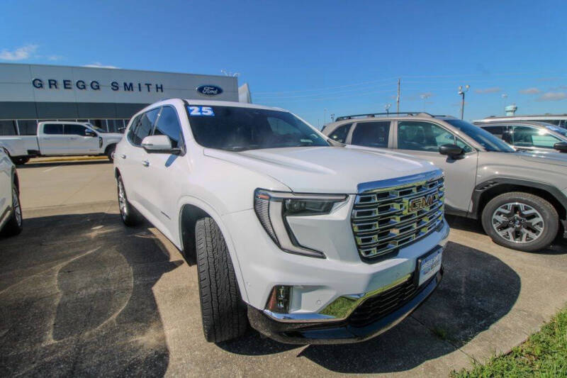 2025 GMC Acadia Denali