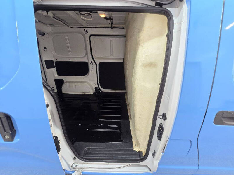 2021 Nissan NV200 S