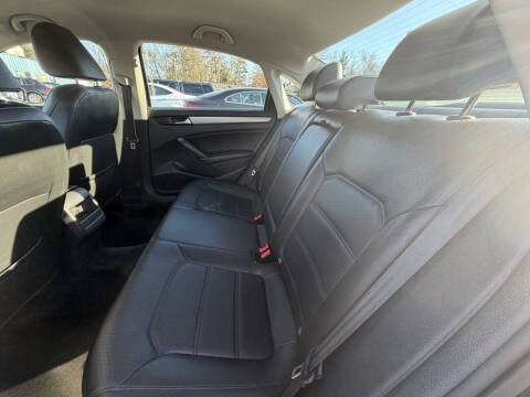 2015 Volkswagen Passat 1.8T Limited Edition