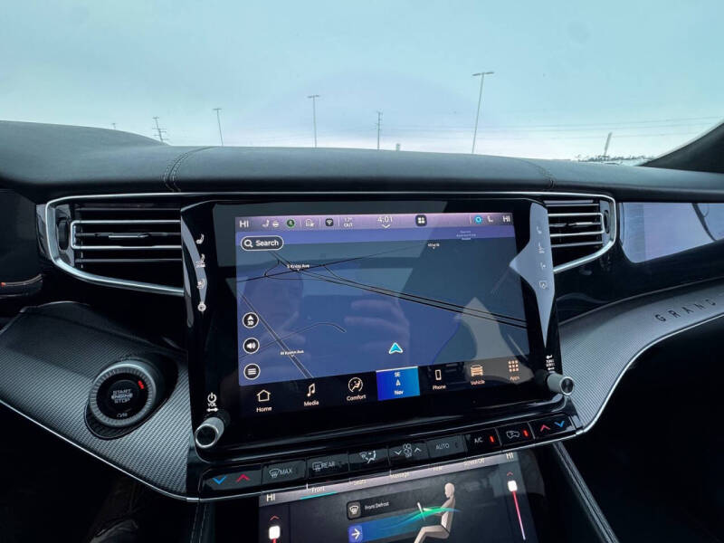 2022 Jeep Grand Wagoneer Series II