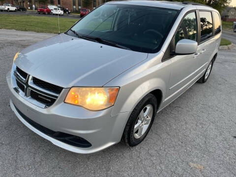 2011 Dodge Grand Caravan for sale at Supreme Auto Gallery LLC in Kansas City MO