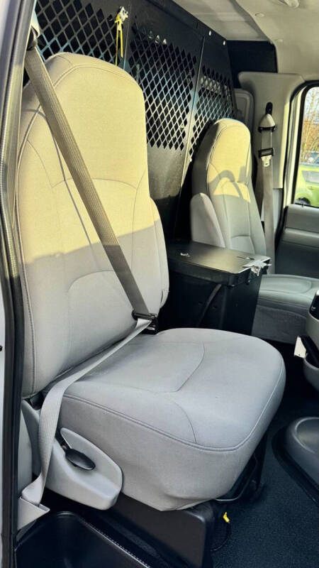 2006 Ford E-Series E-250