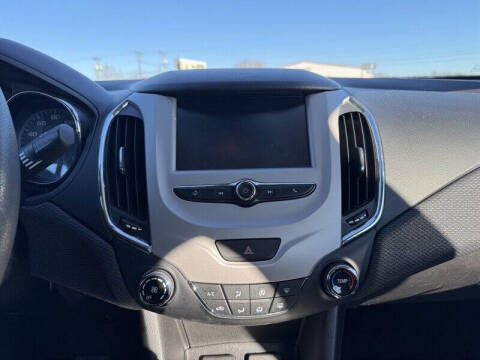 2018 Chevrolet Cruze LS Auto