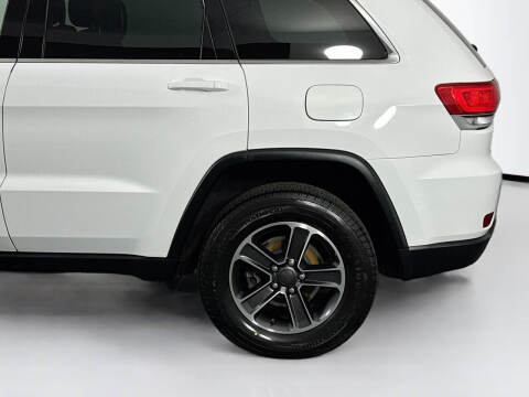 2018 Jeep Grand Cherokee Laredo E