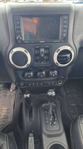 2014 Jeep Wrangler Unlimited Polar Edition