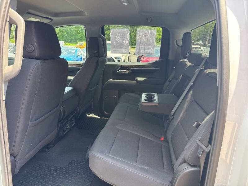 2024 GMC Sierra 1500 Elevation Standard