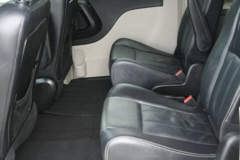 2014 Chrysler Town and Country Touring