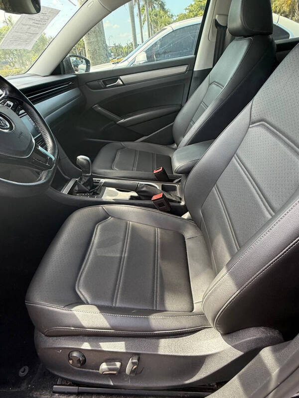 2020 Volkswagen Passat SE