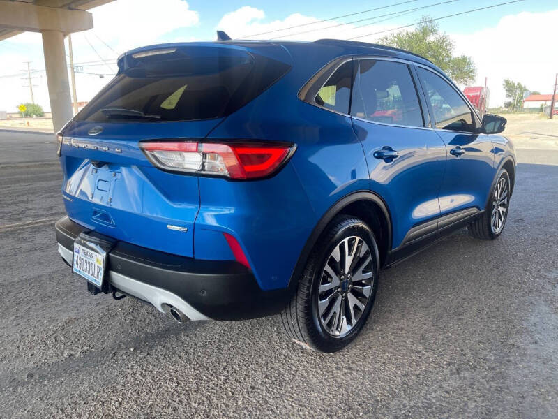 2020 Ford Escape Titanium