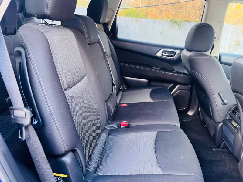 2017 Nissan Pathfinder