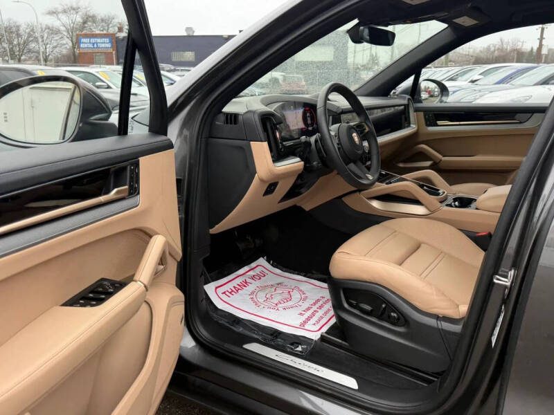 2025 Porsche Cayenne E-Hybrid
