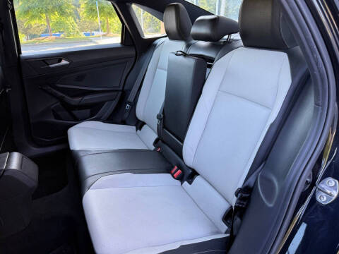 2019 Volkswagen Jetta R-Line