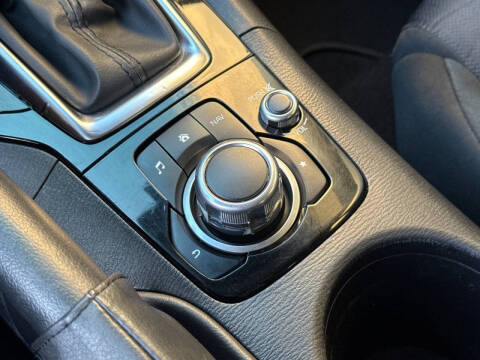 2015 Mazda MAZDA3 i Sport