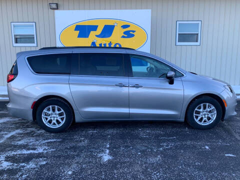 2021 Chrysler Voyager for sale at TJ's Auto in Wisconsin Rapids WI