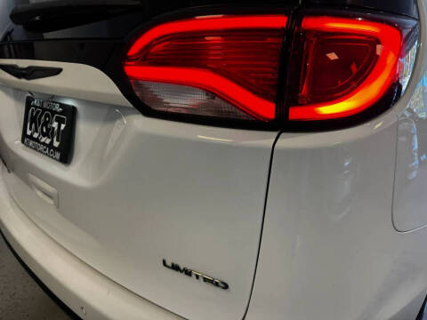 2018 Chrysler Pacifica Limited