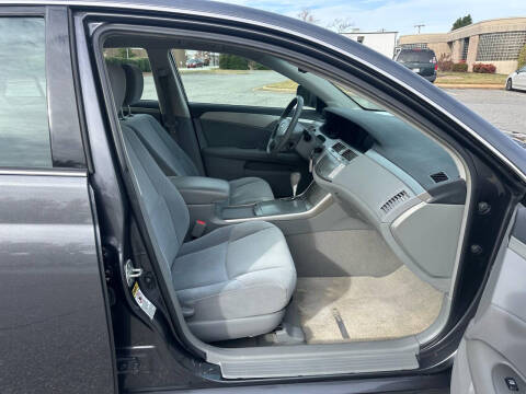 2009 Toyota Avalon XL