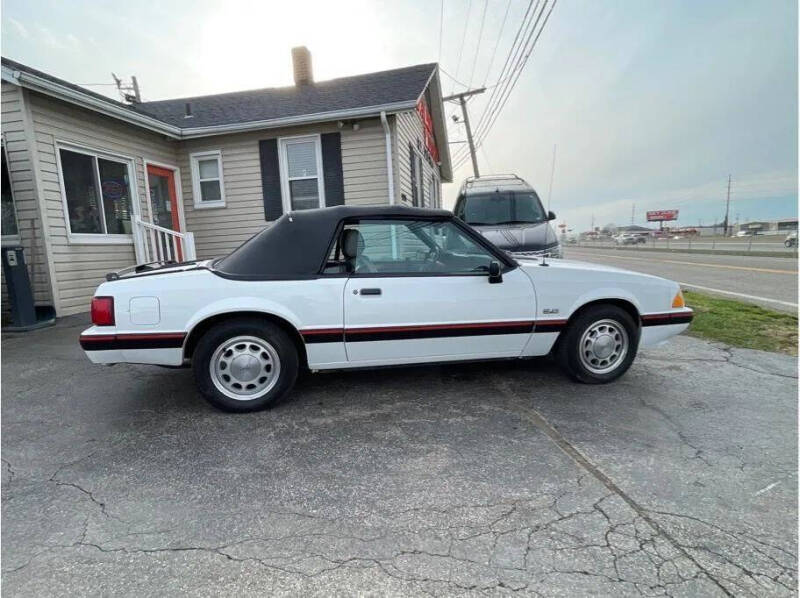 1988 Ford Mustang LX