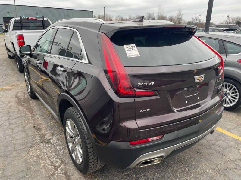 2021 Cadillac XT4 Premium Luxury